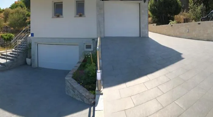 Sandro Апартаменты *