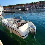 Sandro Apartman