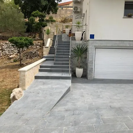 Sandro Apartment Sali