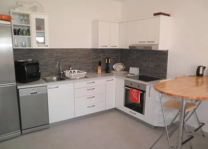 Sandro Apartment *